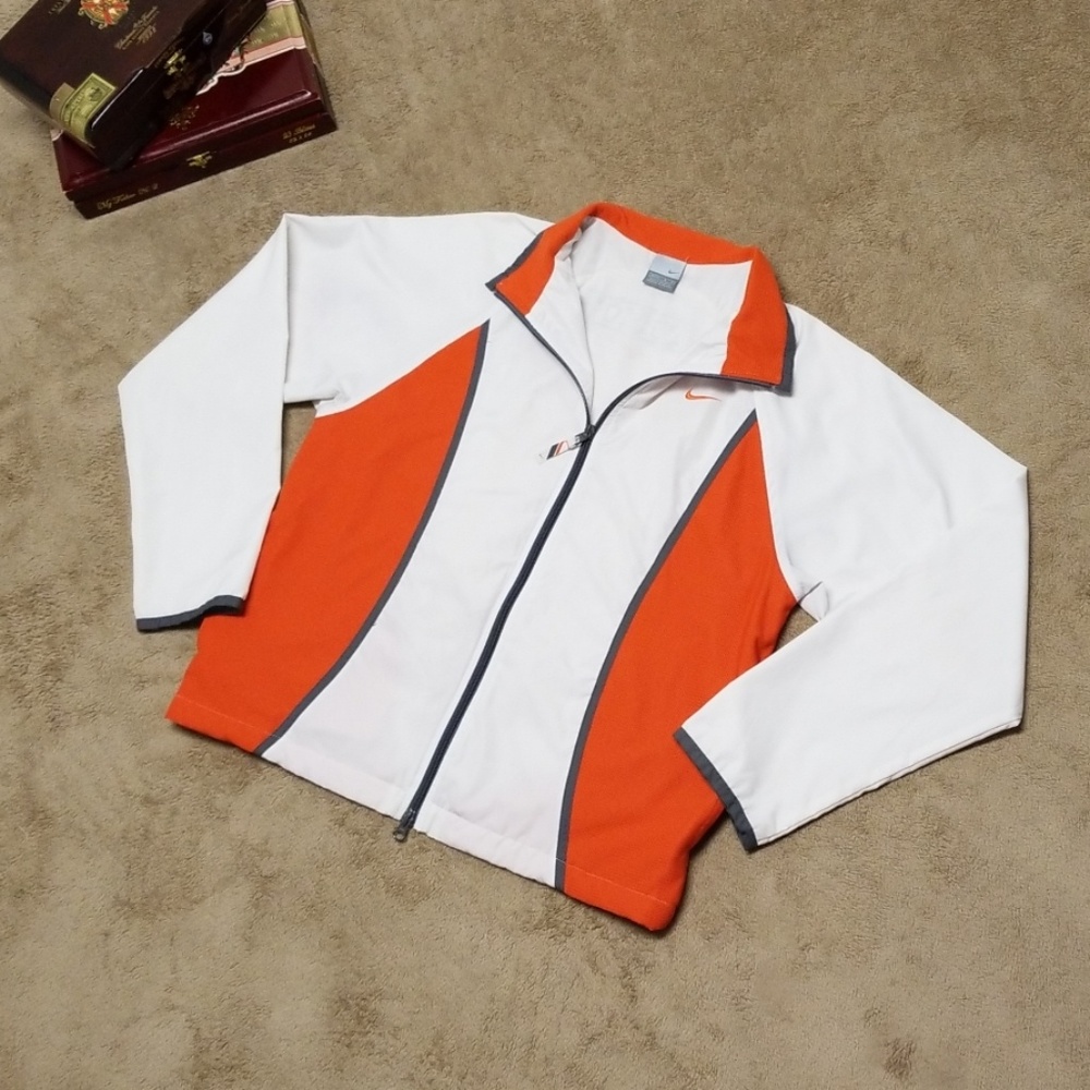 NIKE womens windbreaker style jacket - Picture 2 of 8